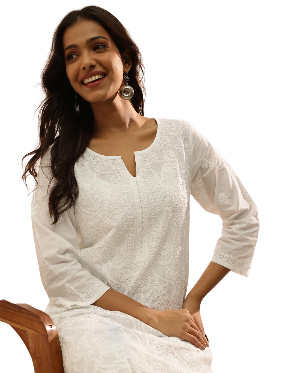 Kurta larga con bordado chikankari. Blanca