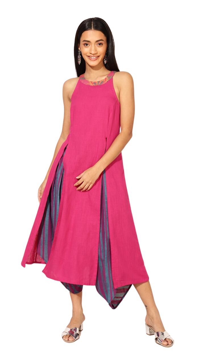 Kurta larga con aberturas al frente. Magenta