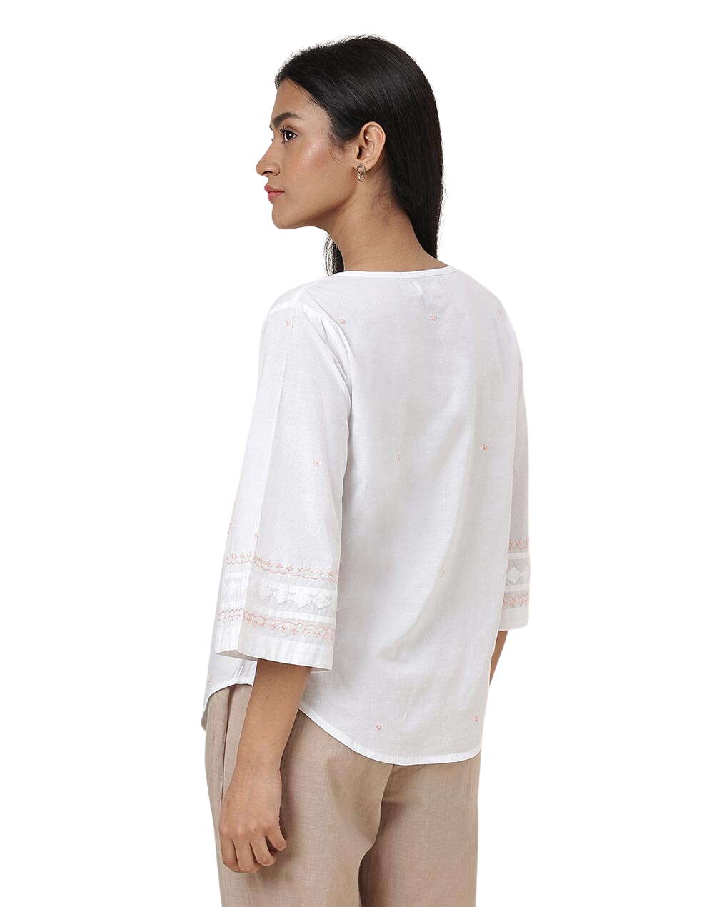 Blusa con bordado chikankari. Rosa y blanco