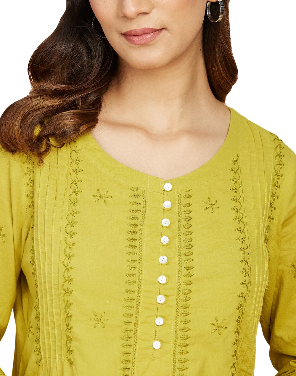 Kurta larga con bordado chikankari. Verde musgo