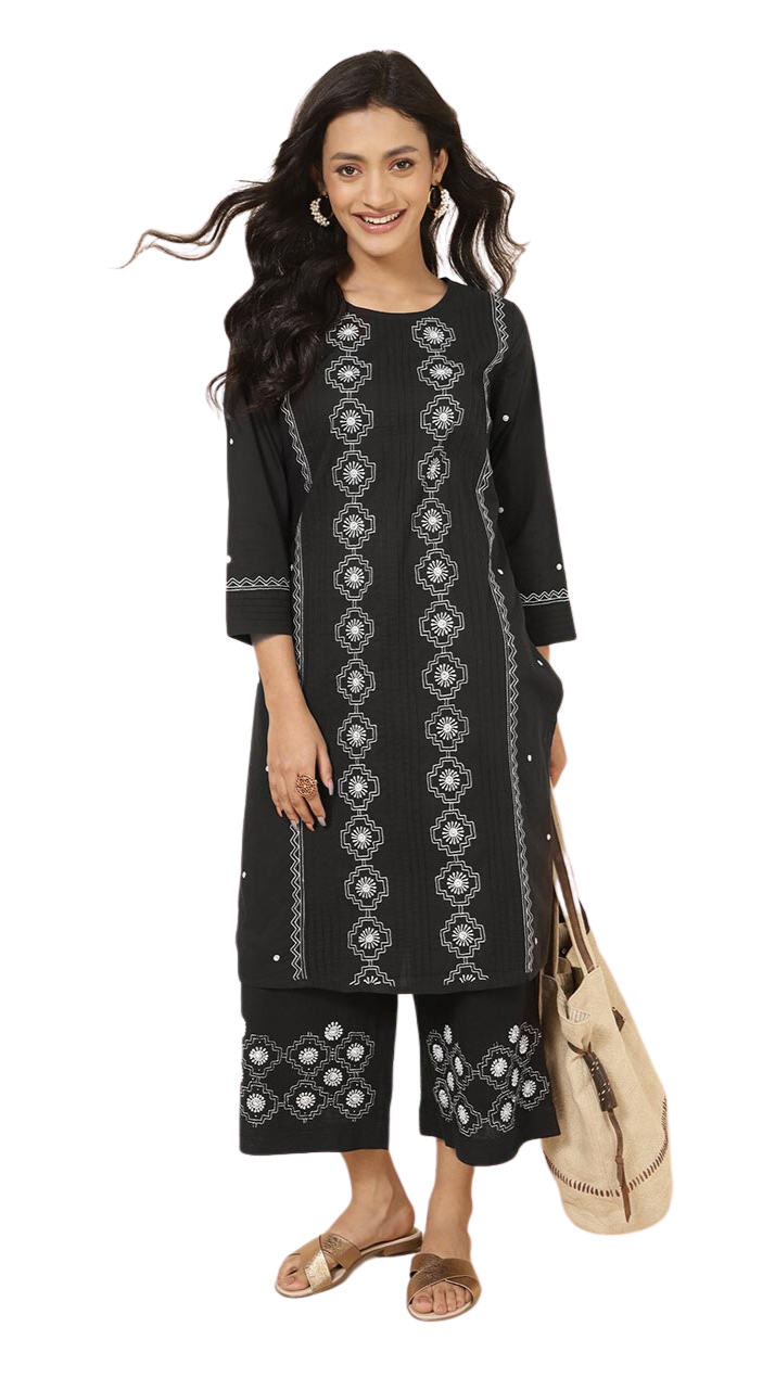 Kurta larga con bordado chikankari. Negra