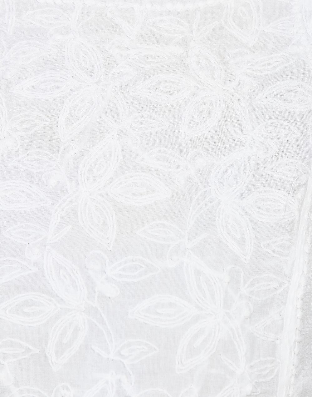 Kurta larga con bordado chikankari. Blanca