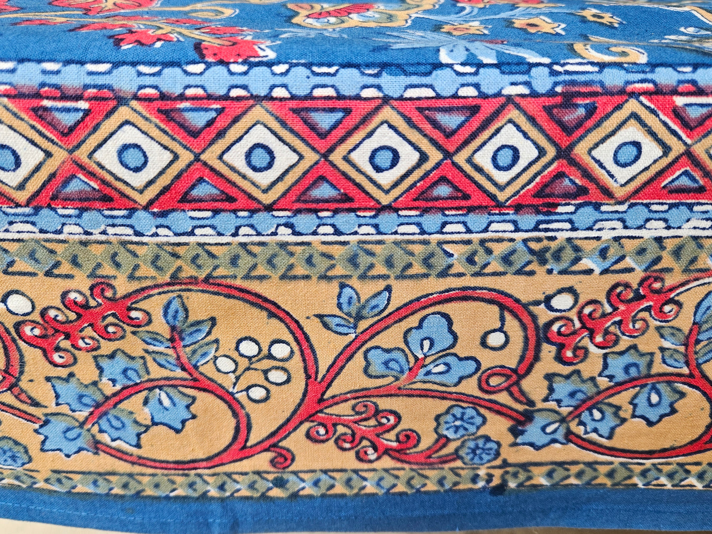 Mantel rectangular 100% algodón estampado a mano. Ivy azul