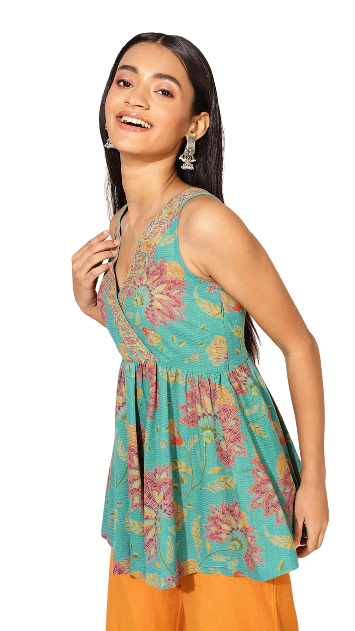 Kurta corta con vuelo. Turquesa