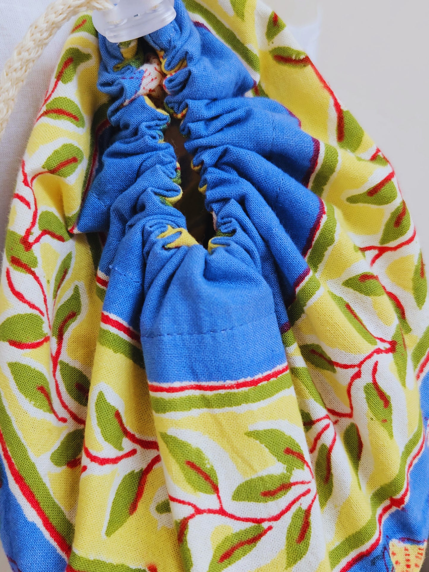 Funda para tapete de yoga. Estampado a mano Limones