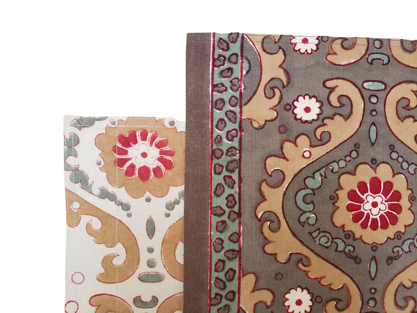 Mantel individual con servilleta. Estampado a mano