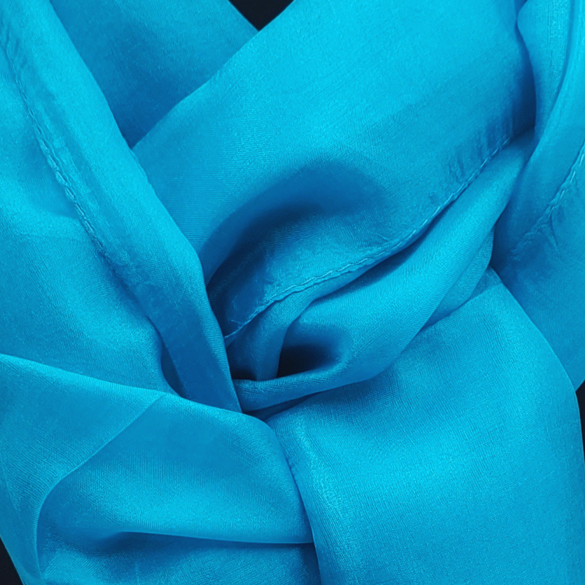 Mascada de seda lisa. Azul eléctrico