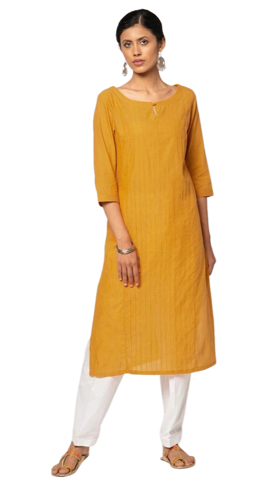 Kurta larga con pliegues finos. Color Mostaza