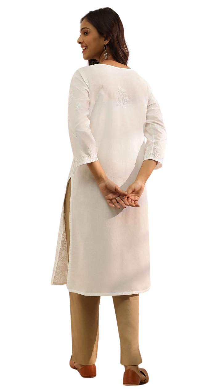 Kurta larga con bordado chikankari. Blanca