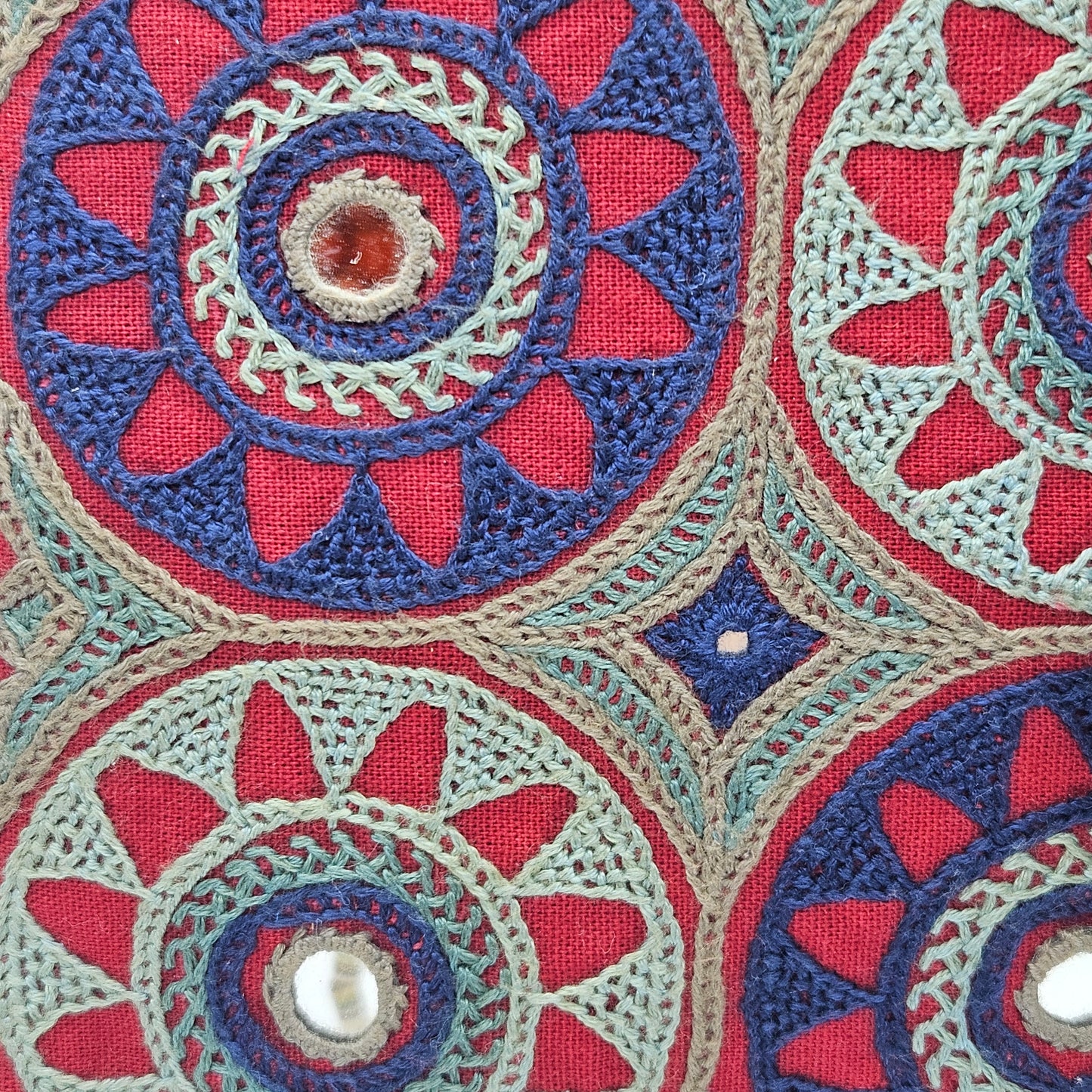 Bolso de mano bordado Ahir Tuniya Phool Kutch azul