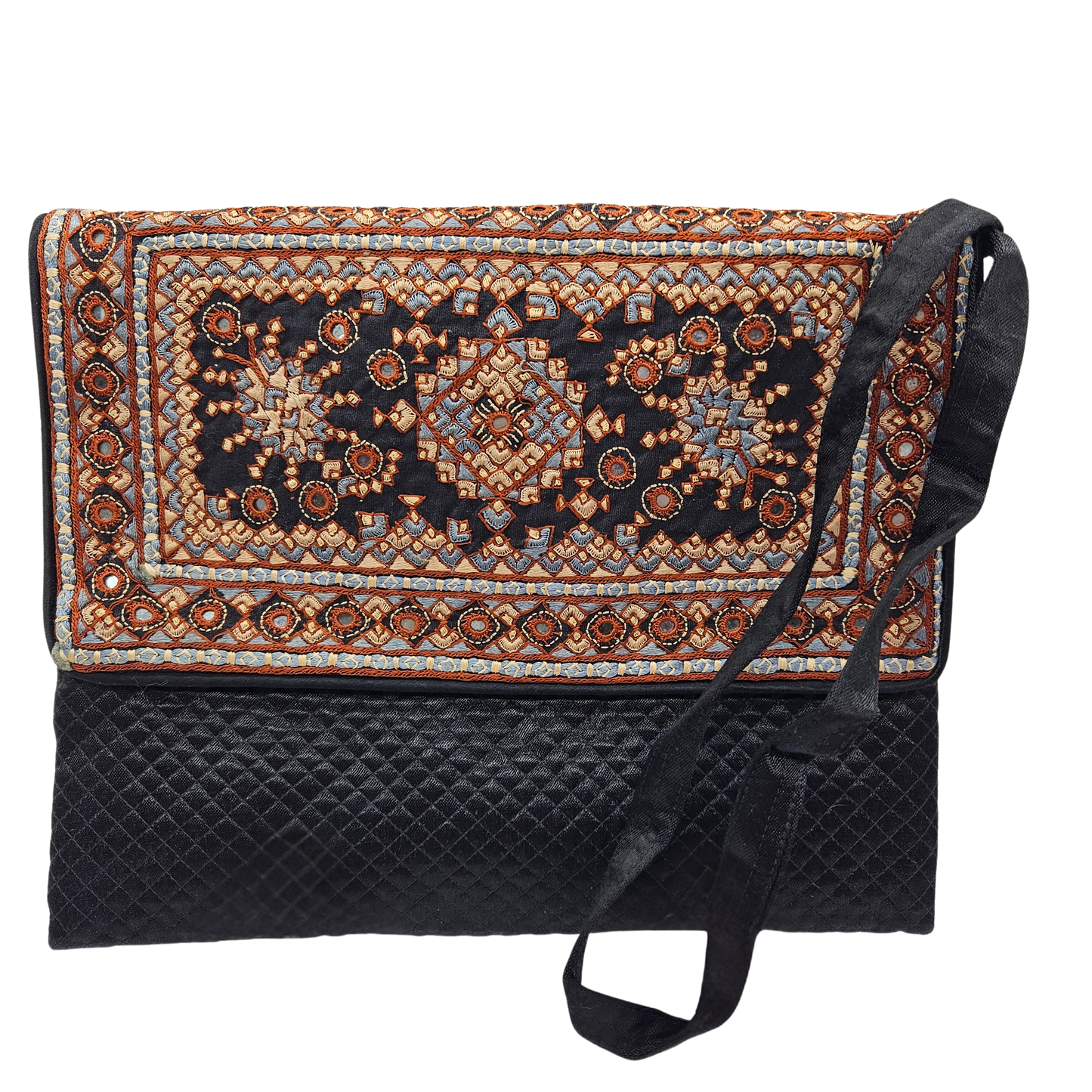 Funda para Ipad bordada Neran Vichhi Kutch 4