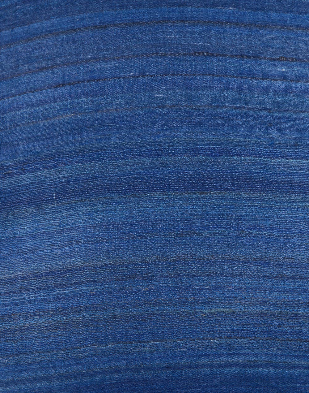 Funda de cojín lisa de seda. Niri lapislázuli 40x40