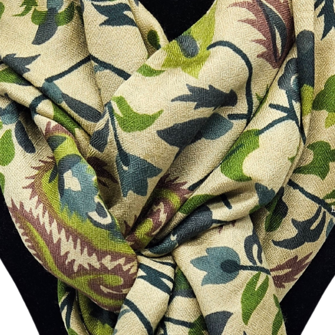 Mascada de algodón estampada. Verde hoja