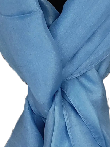 Mascada de seda lisa. Azul cielo