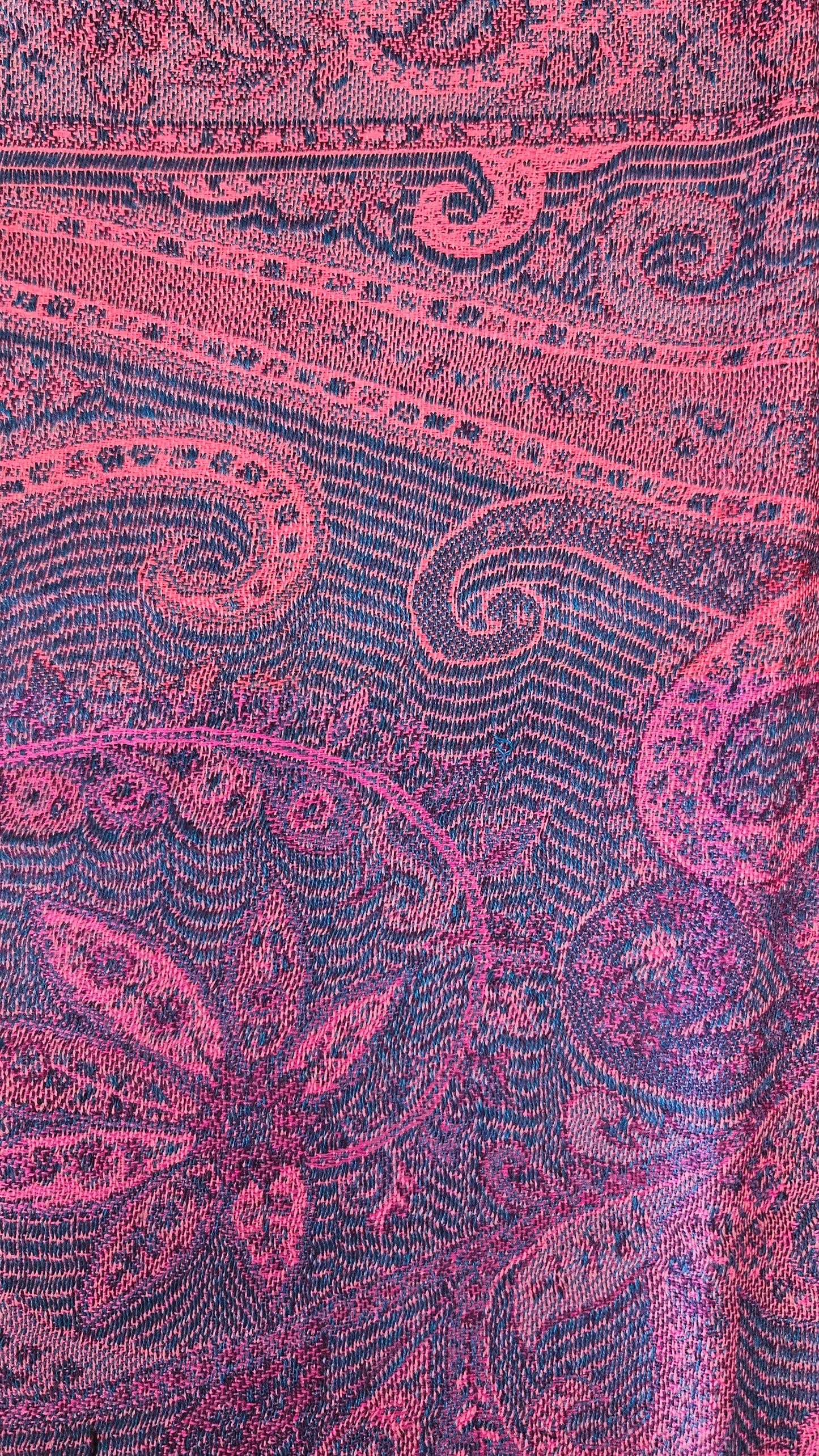 Chal de seda. Fuschia / lila