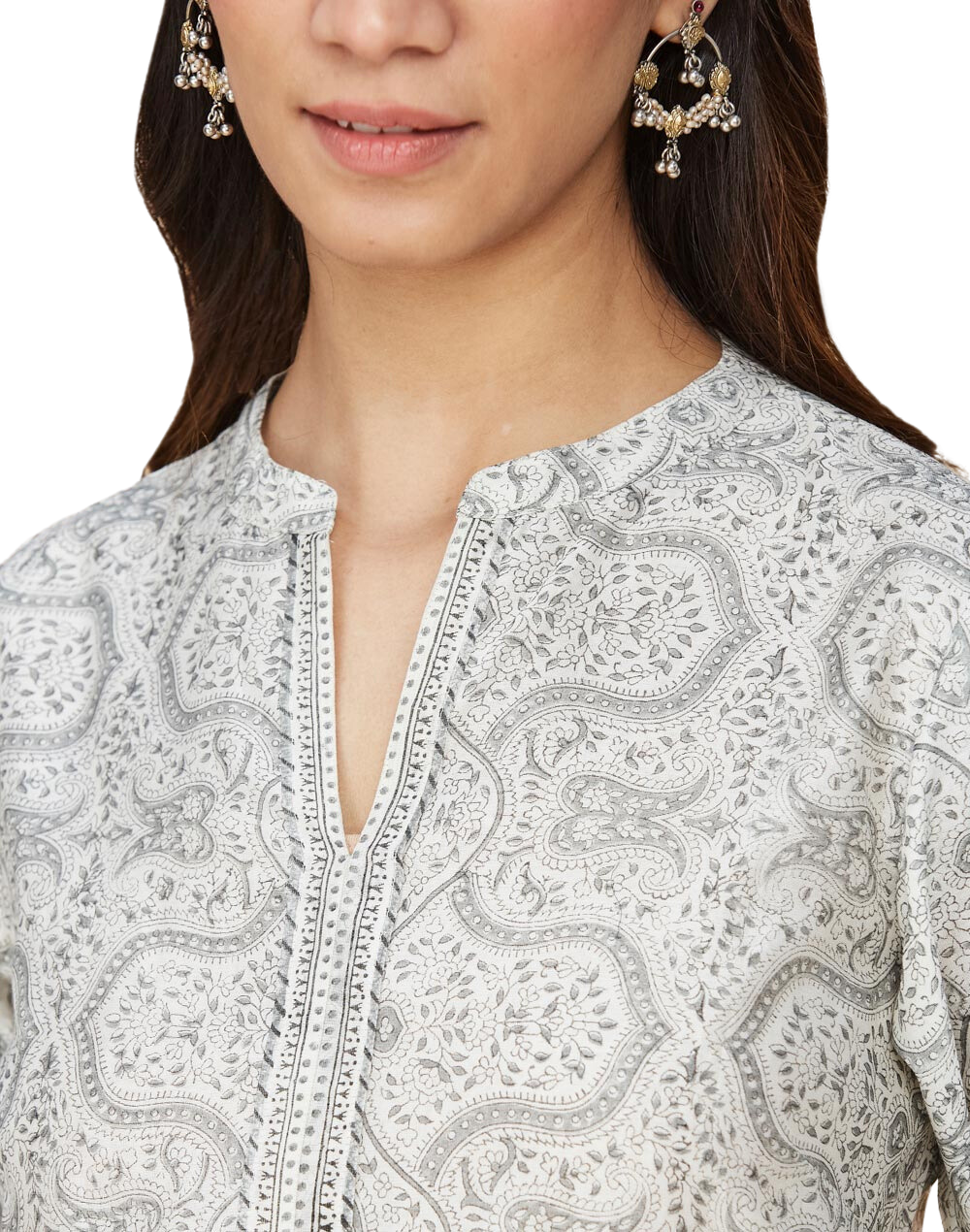 Kurta larga de seda con cuello en V. Gris