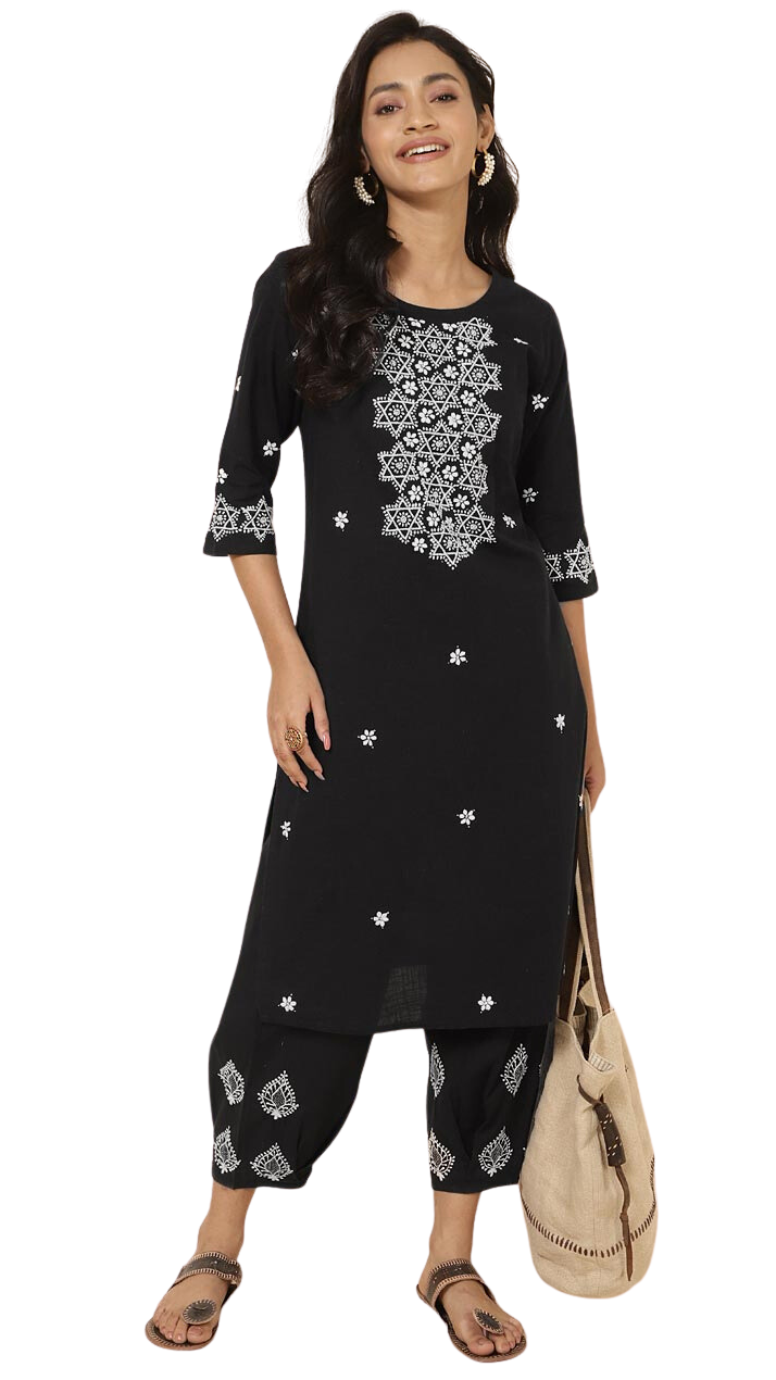 Kurta larga con bordado chikankari. Negra