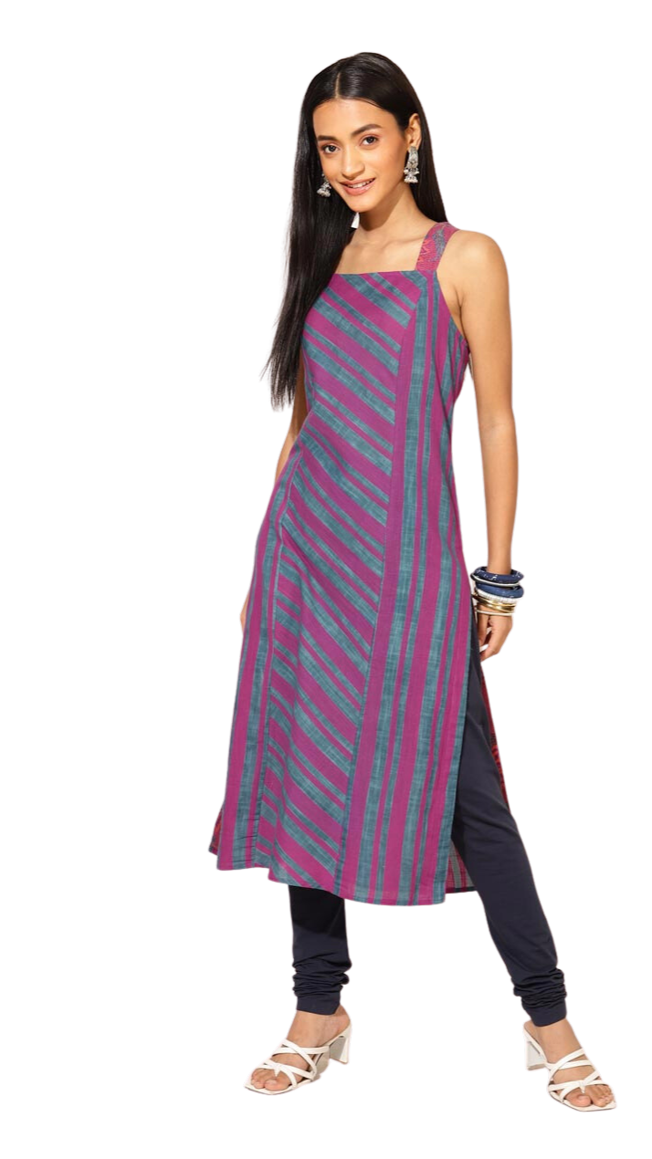 Kurta larga con cuello cuadrado. Morada