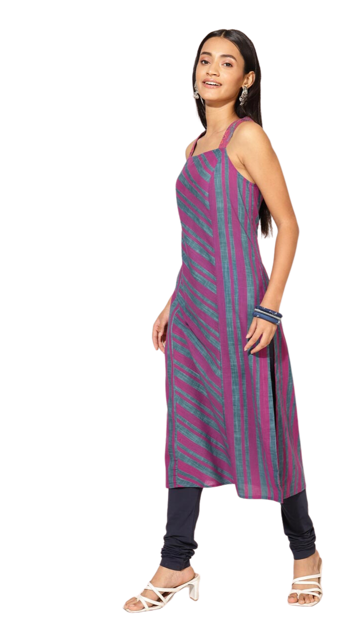 Kurta larga con cuello cuadrado. Morada