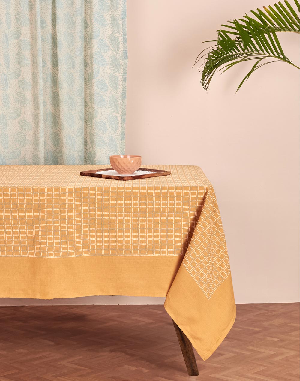 Mantel rectangular 100% algodón tejido en telar. Drithi mostaza