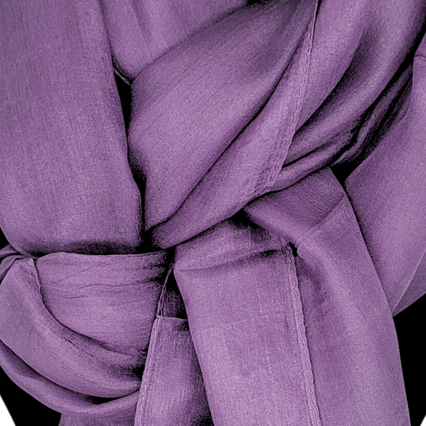 Mascada de seda lisa. Morada