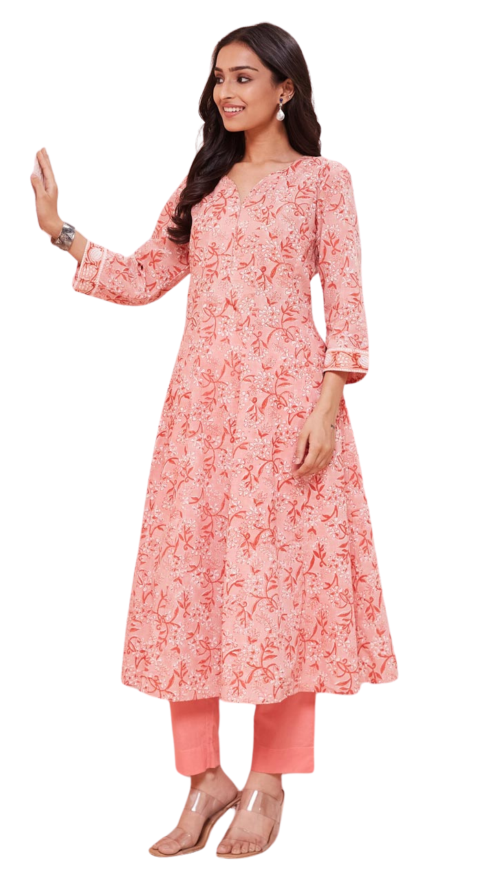 Vestido largo estampado con vuelo amplio. Rosa