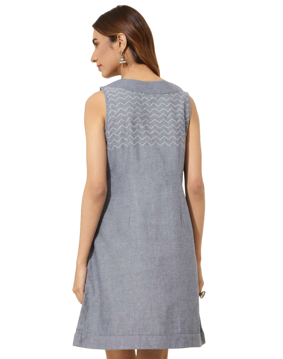 Vestido corto con bordado chikankari. Azul/Gris
