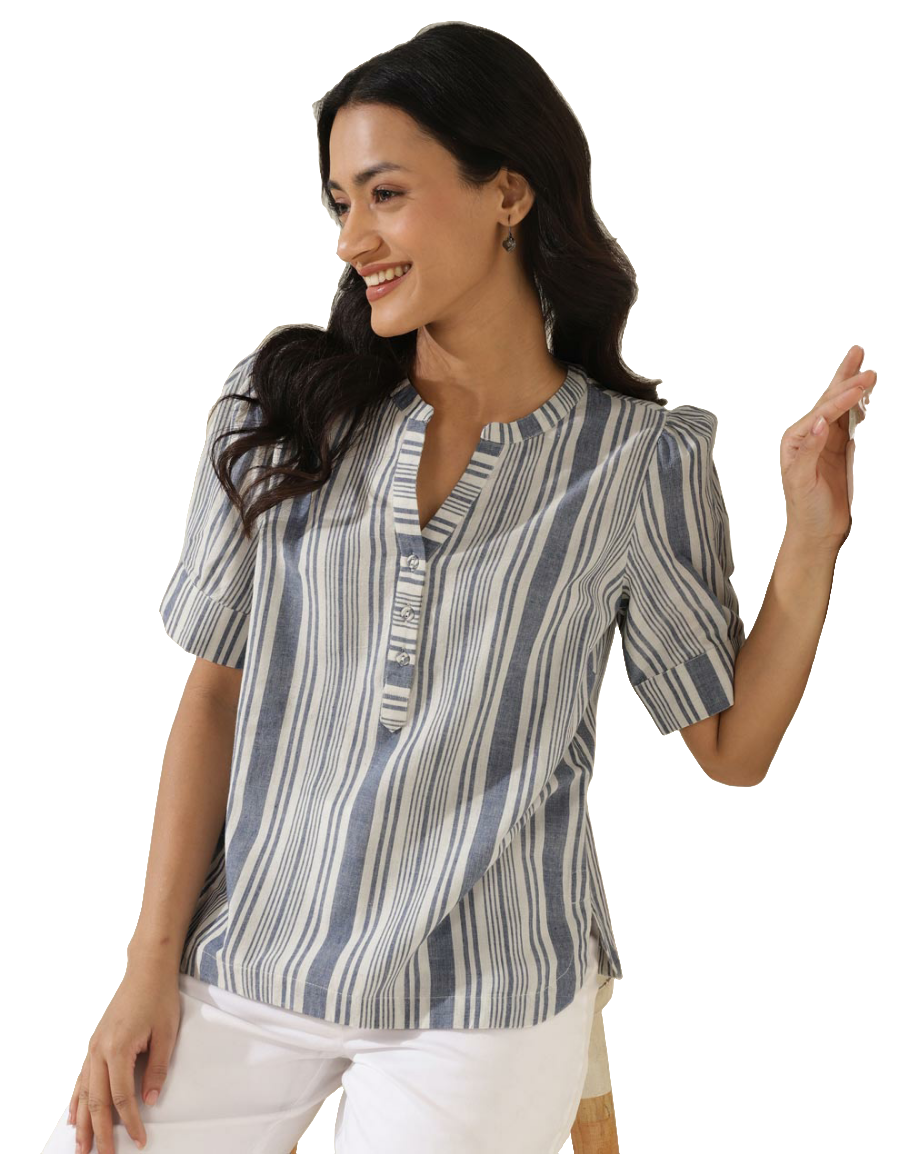 Blusa a rayas. Azul y blanco