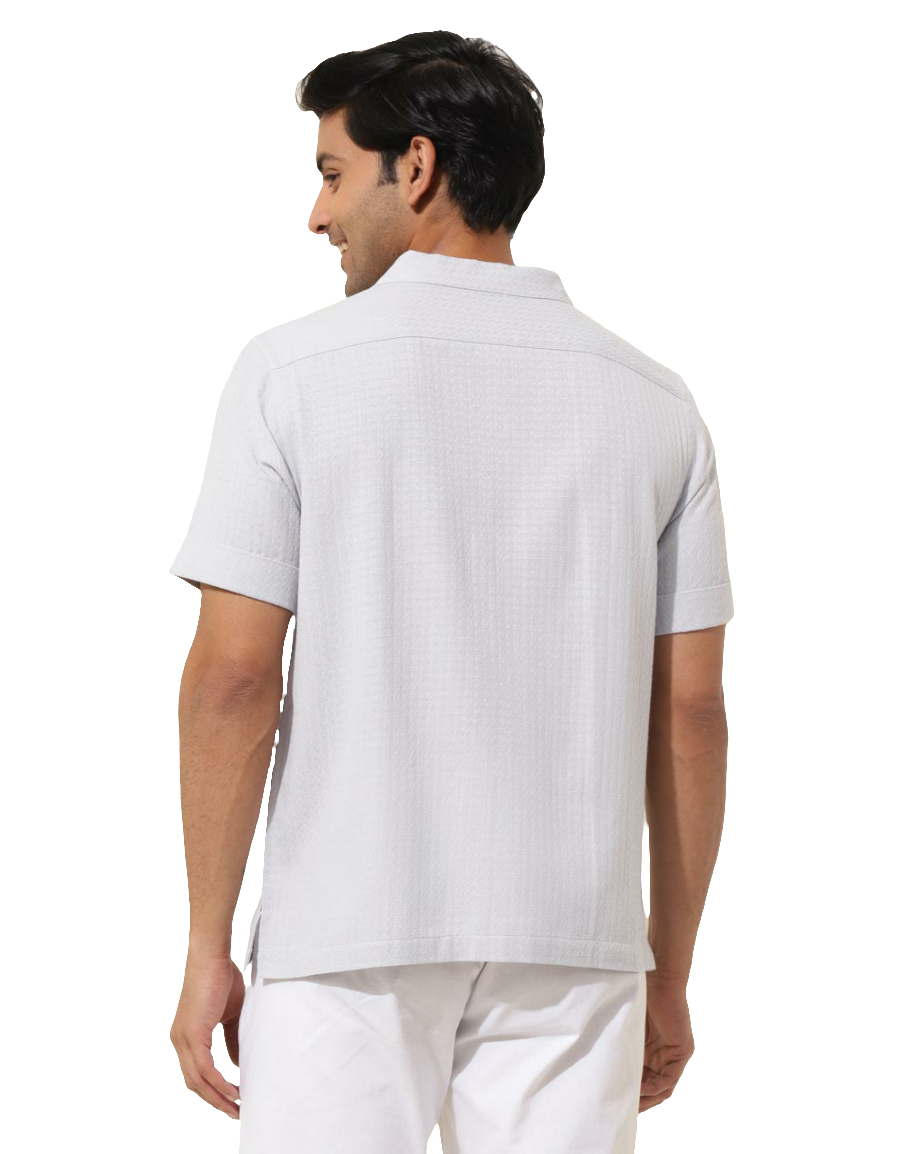 Camisa para hombre con textura. Gris