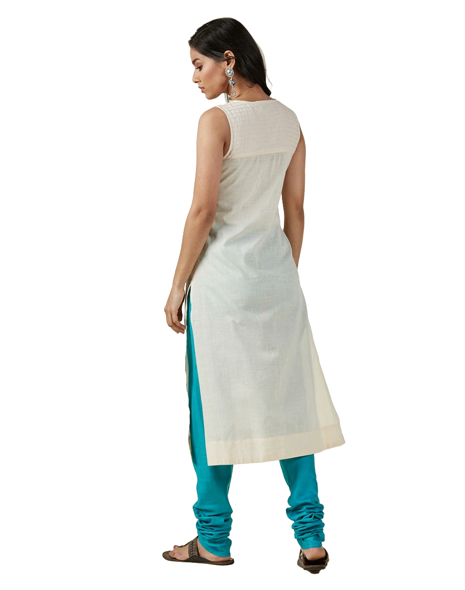 Kurta larga con pliegues. Crudo