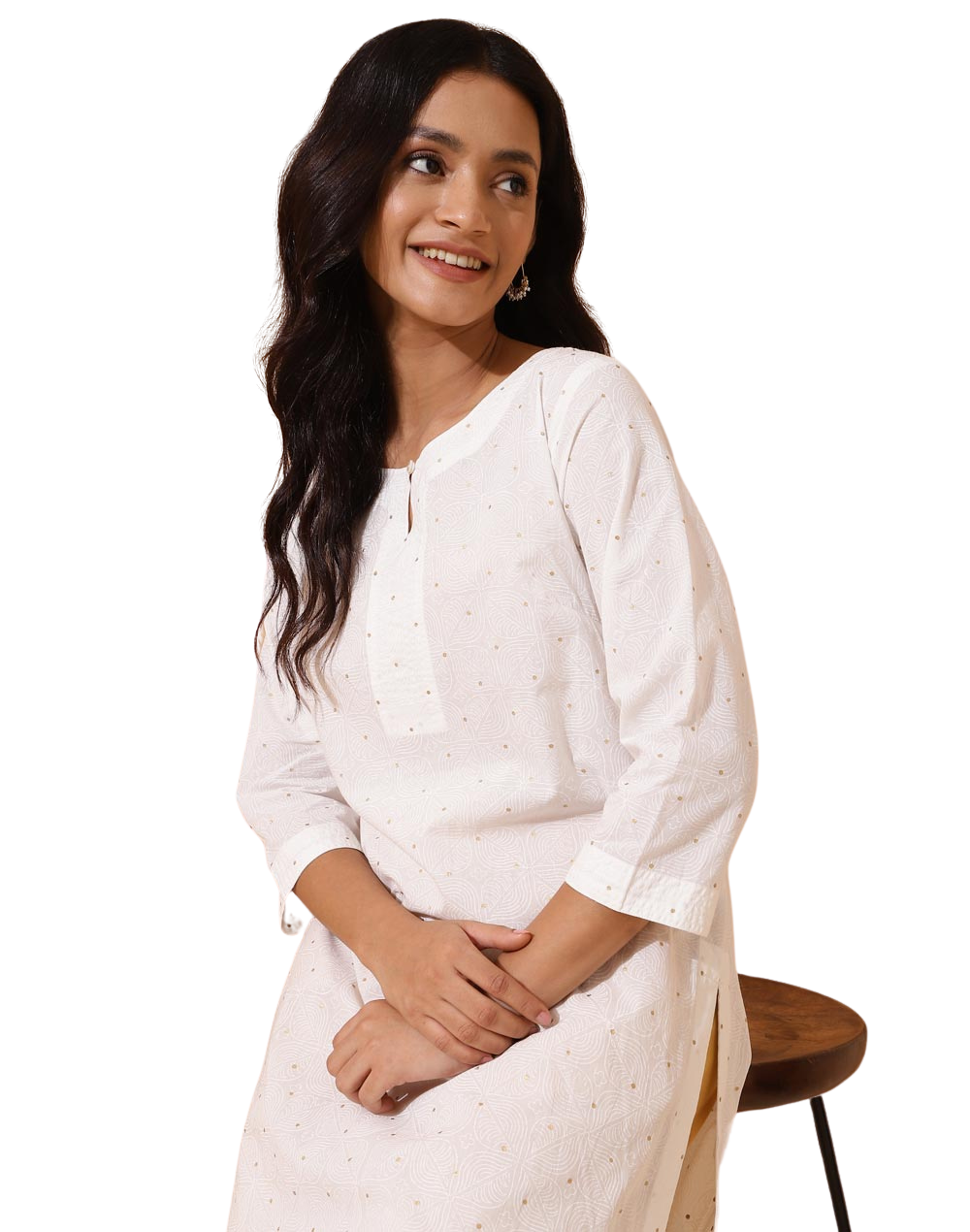 Kurta larga. Estampada blanco sobre blanco