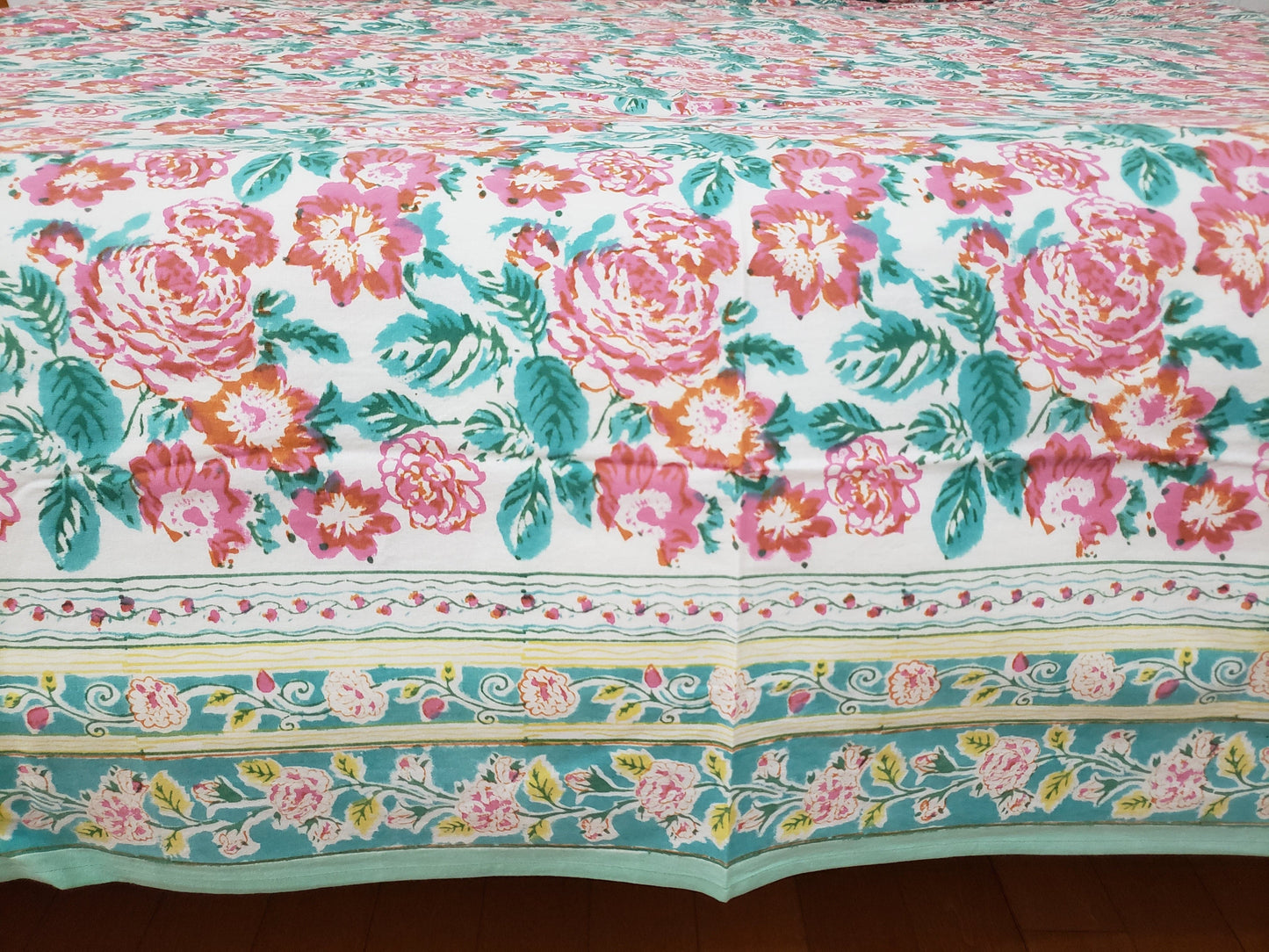 Sobrecama 100% algodón estampado a mano