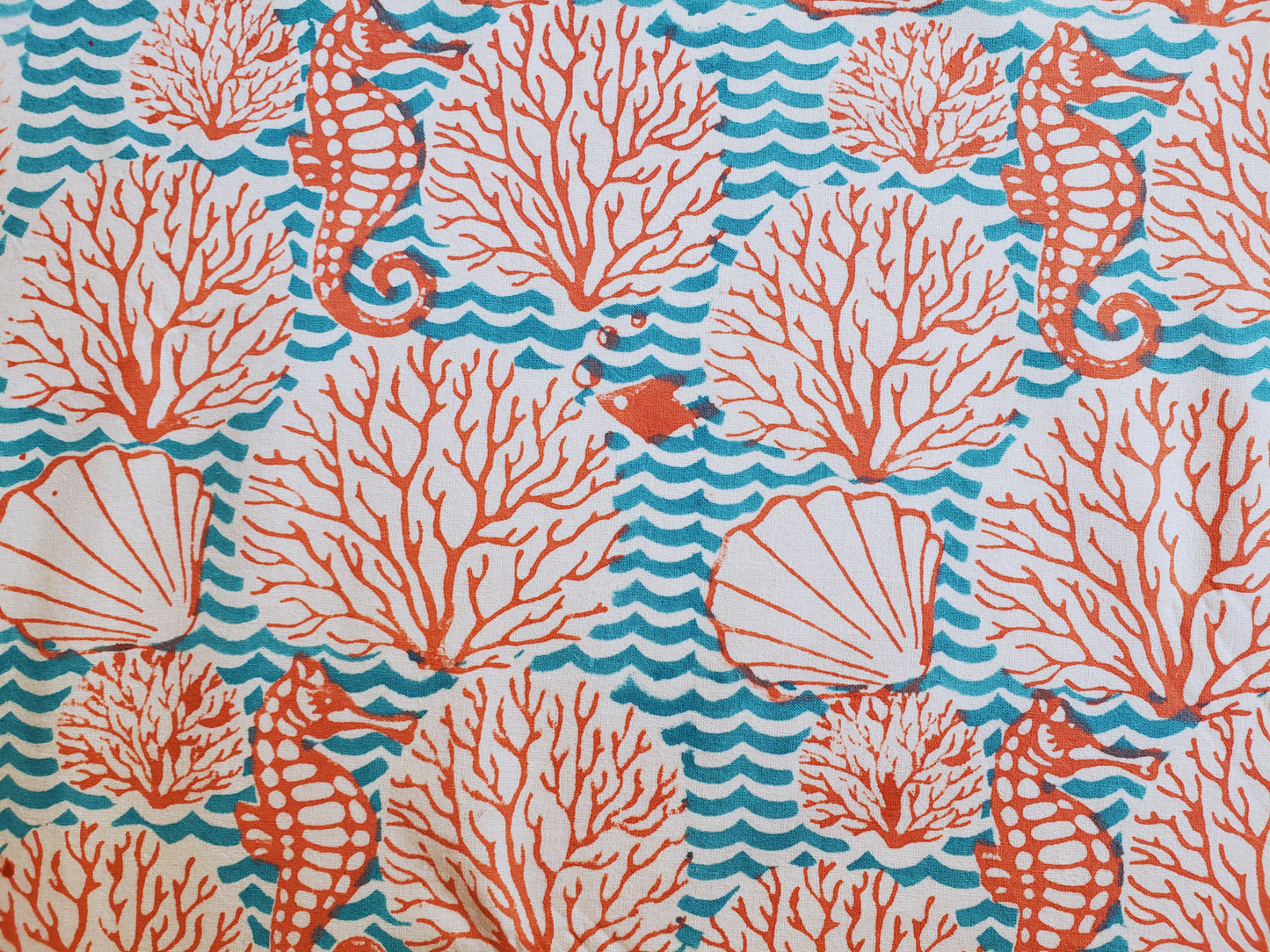 Mantel redondo 100% algodón estampado a mano. Corales marinos