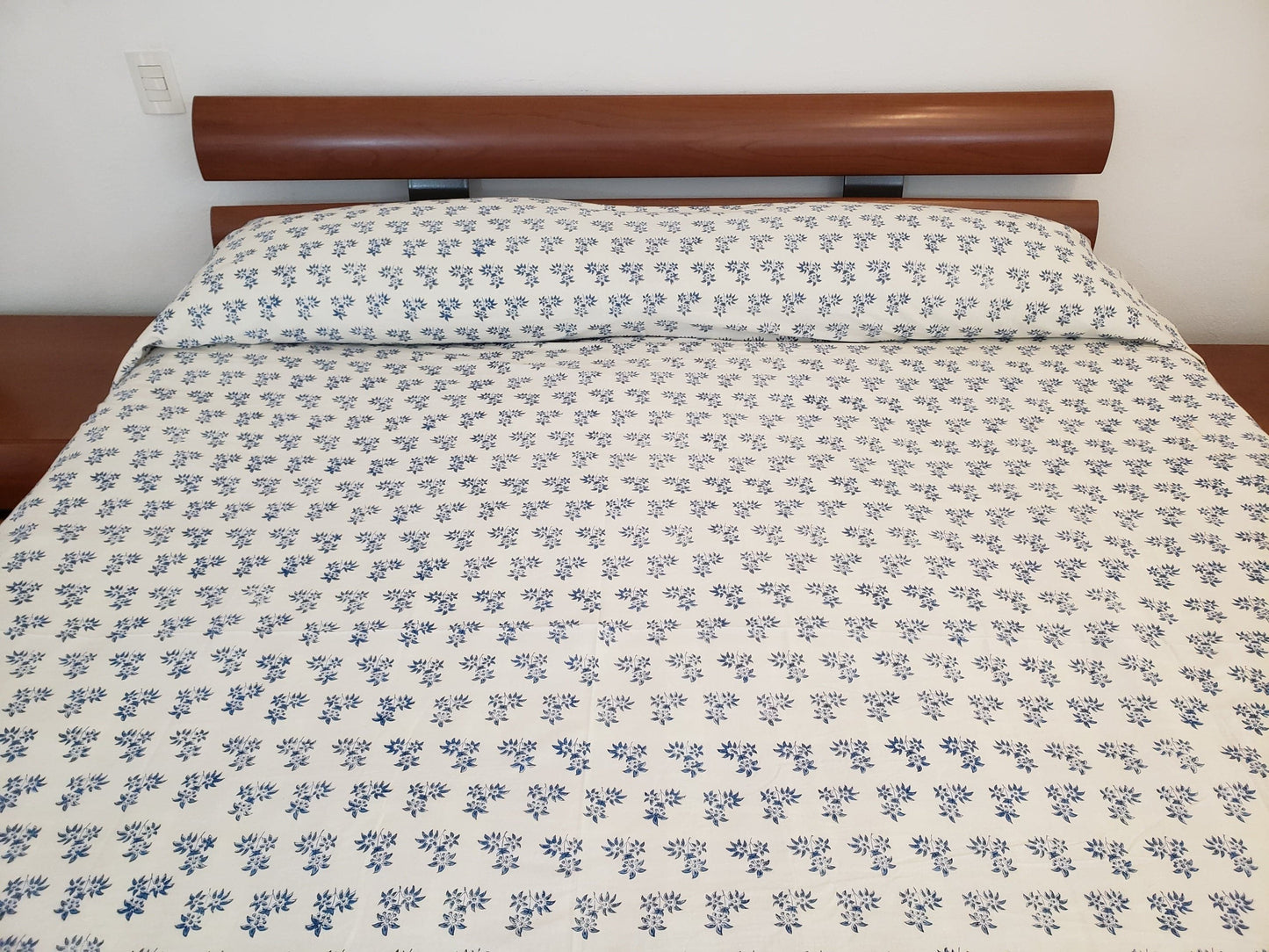 Sobrecama 100% algodón estampado a mano. Cranz Buti