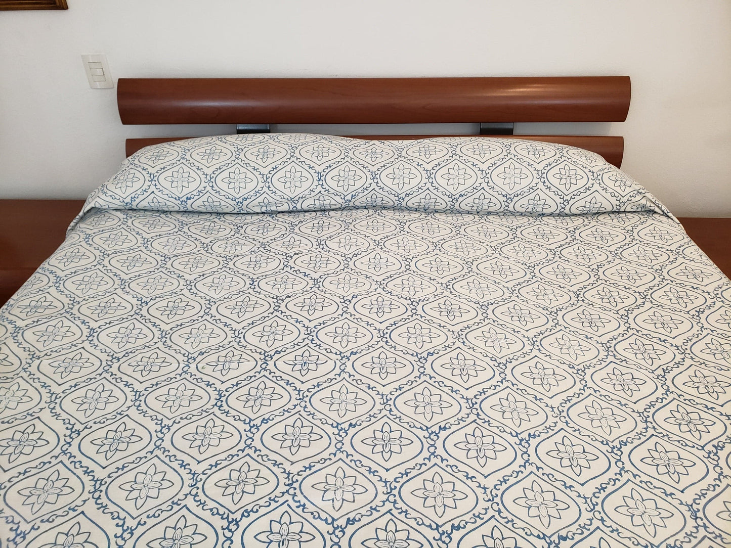 Sobrecama 100% algodón estampado a mano. Safedi Jaal