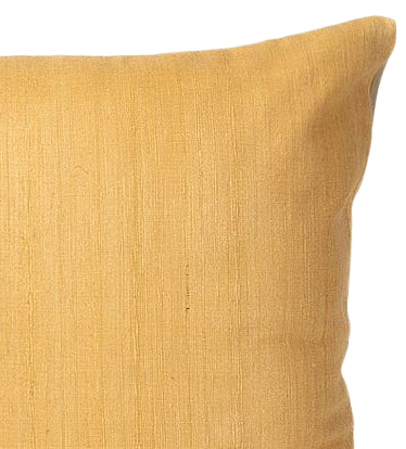 Funda de cojín lisa de seda. Ocre