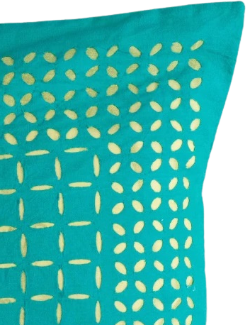 Funda de cojín de algodón calado en contraste. Aamod Verde 40x40