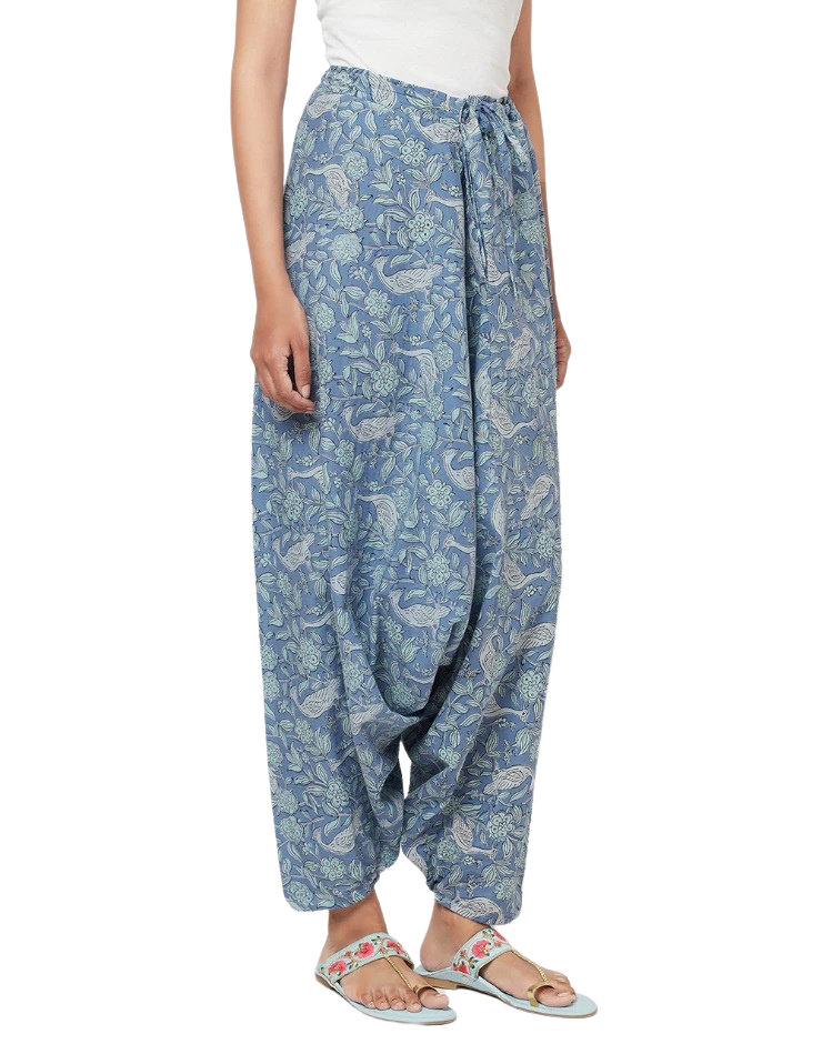 Pantaló Harem. Estampado azul claro