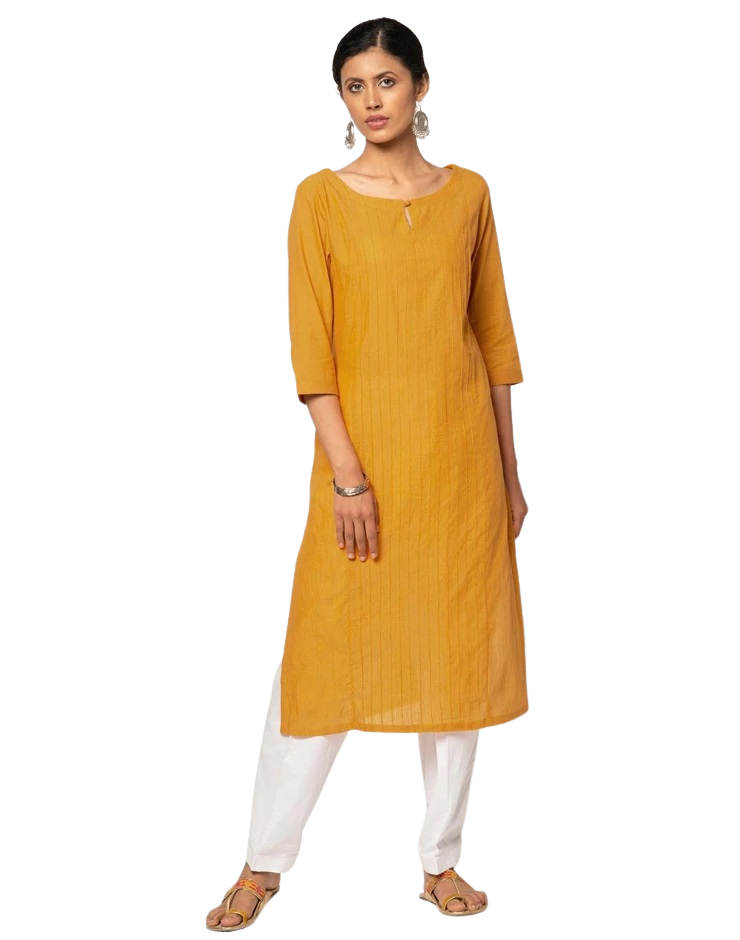 Kurta larga con pliegues finos. Color Mostaza