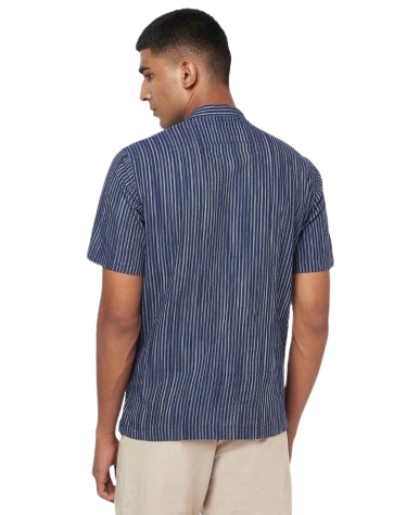 Kurt para hombre. Estampada azul a rayas. Manga corta
