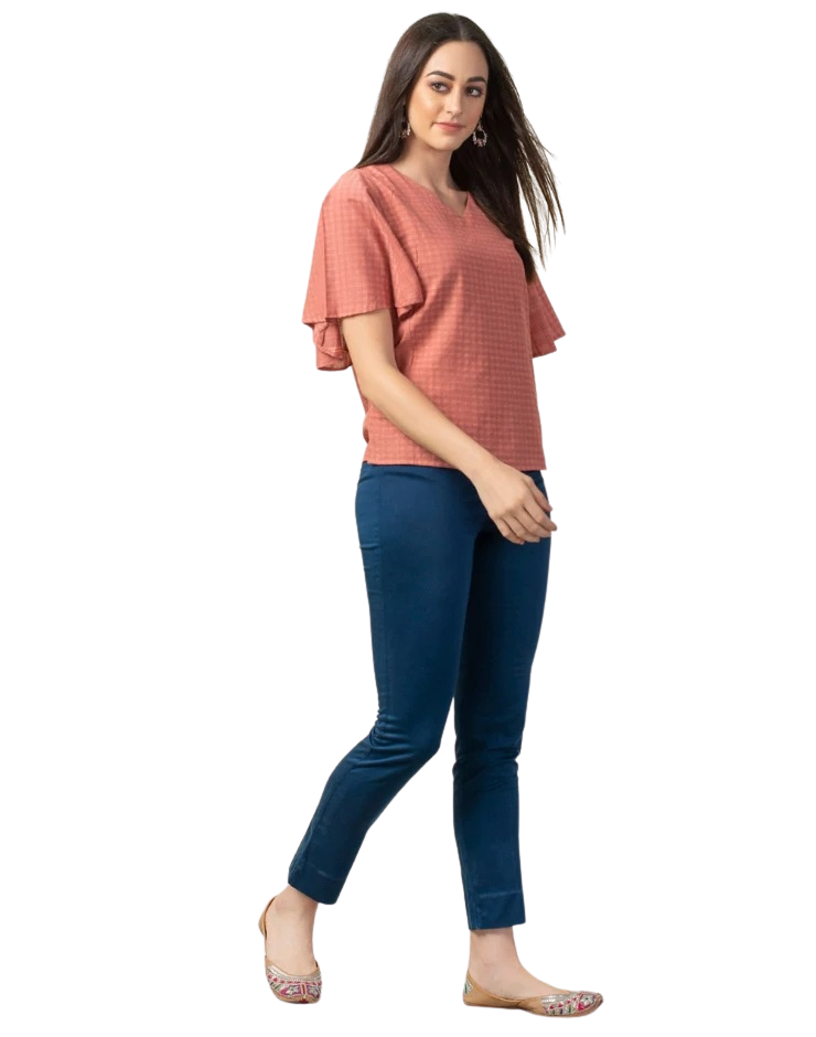Blusa con manga de campana. Coral