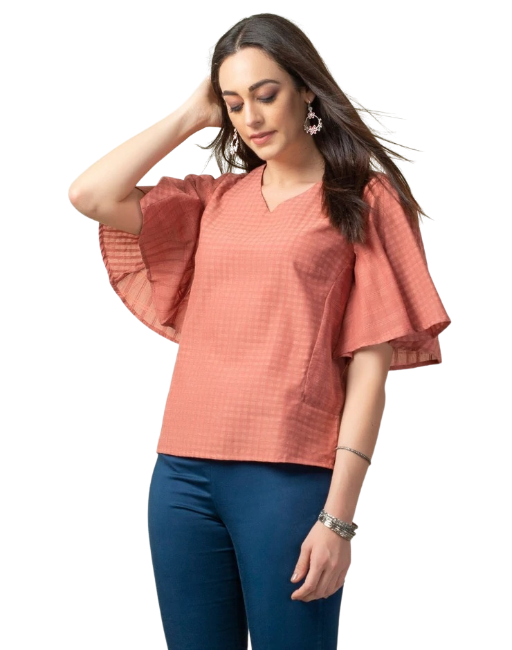Blusa con manga de campana. Coral