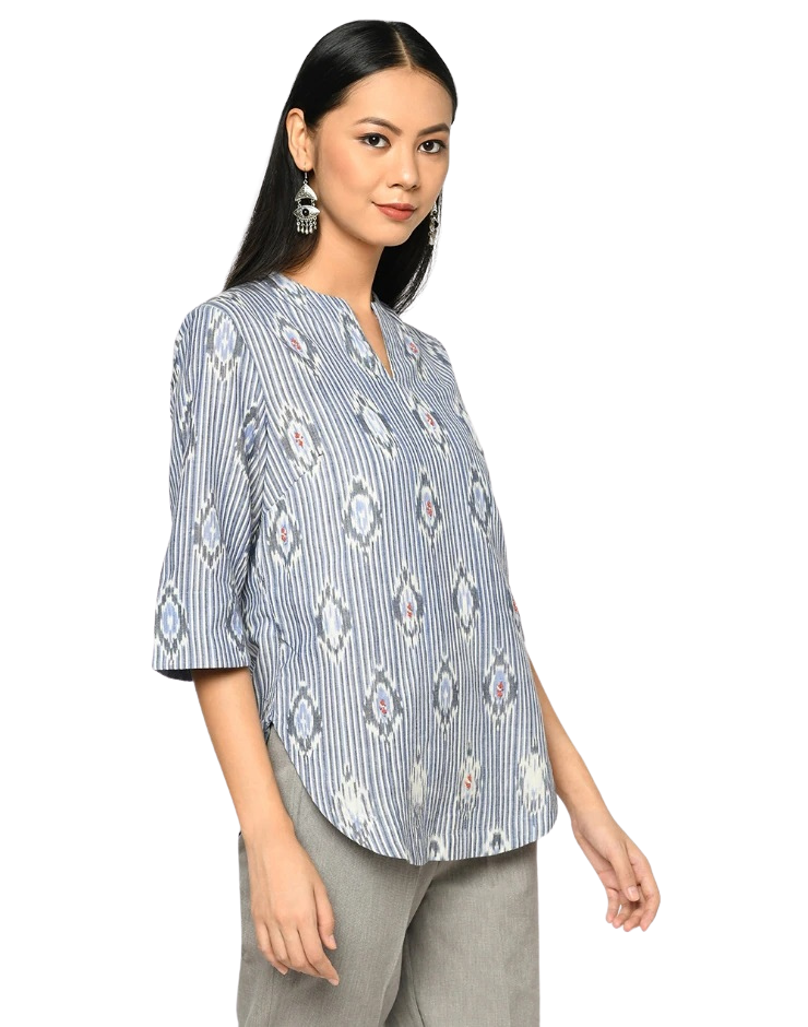 Blusa Ikat. Azul