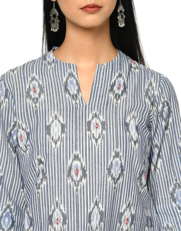 Blusa Ikat. Azul