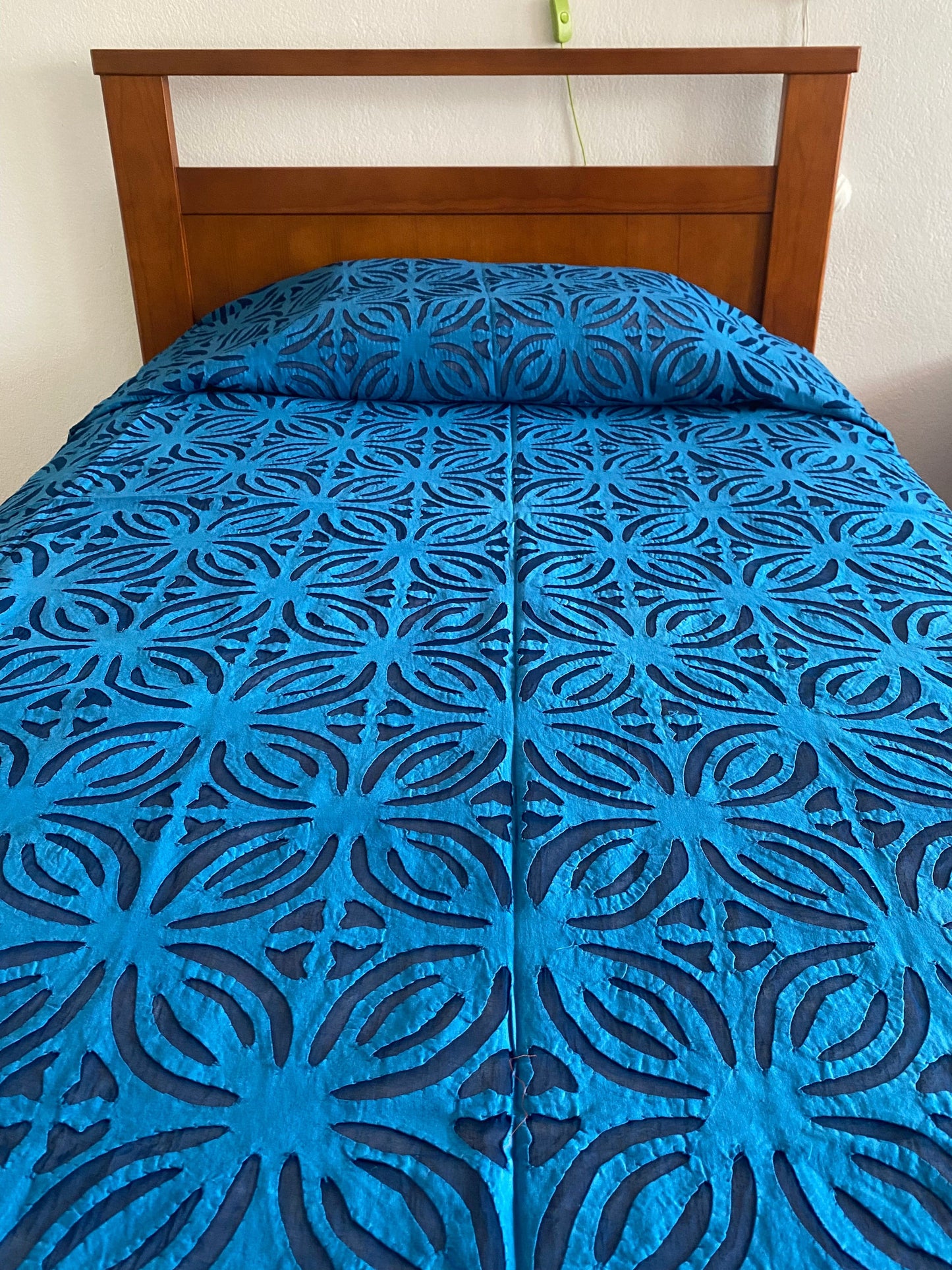 Mantel calado RECTANGULAR azul