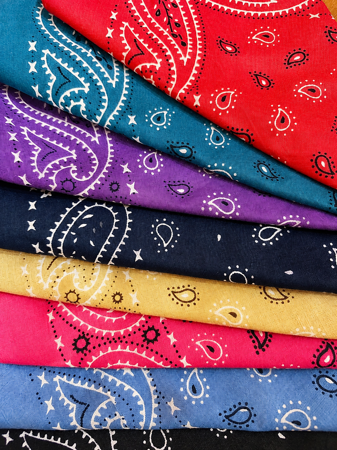 Paliacates de algodón con estampado paisley hechos en India