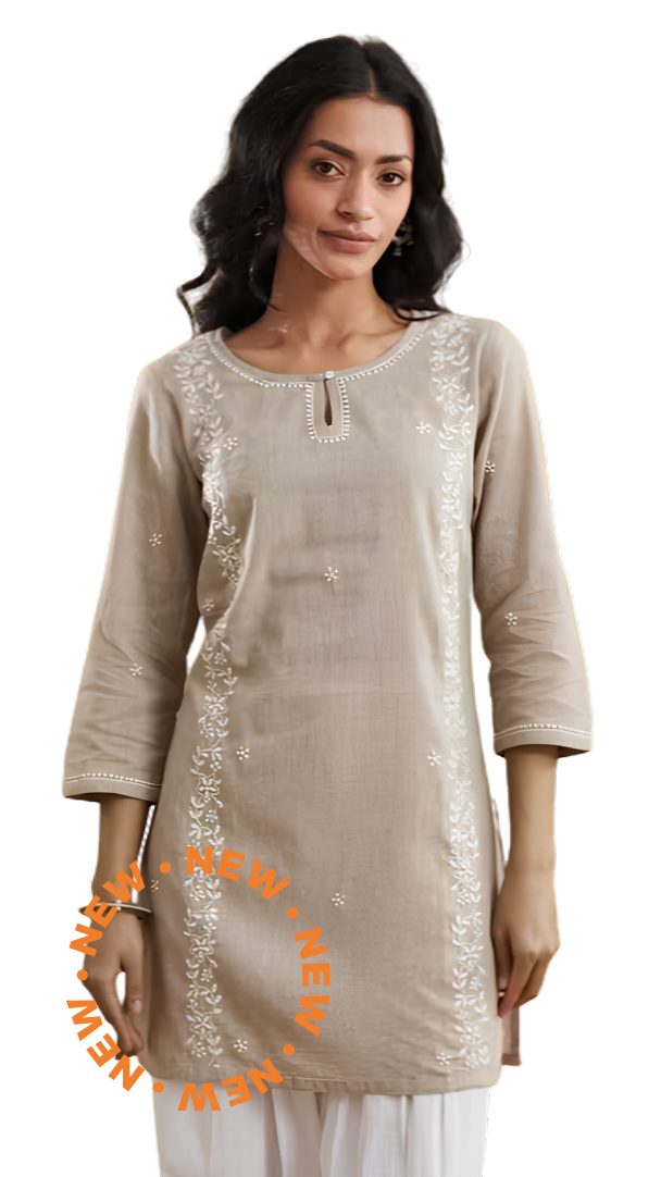Kurta corta. Bordada. Slim Fit Beige. Nueva