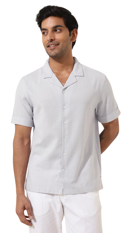 Camisa para hombre con textura. Gris