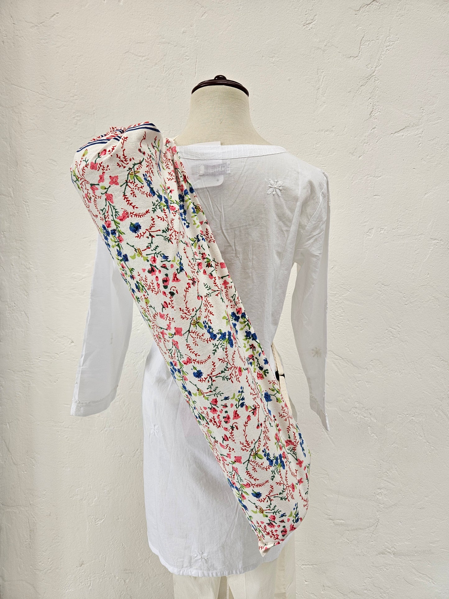 Funda para tapete de yoga. Estampado a mano Bikaner Flower