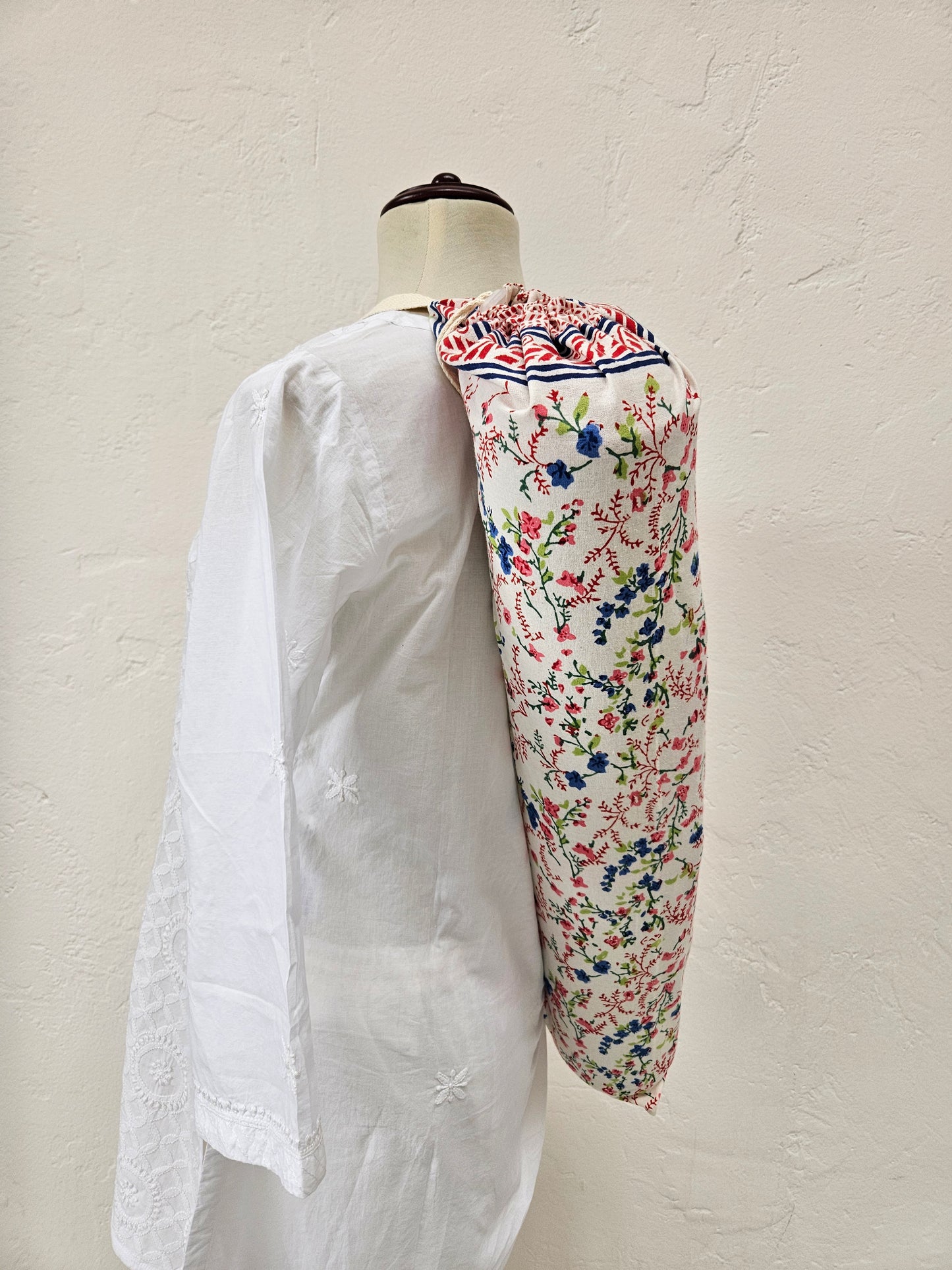 Funda para tapete de yoga. Estampado a mano Bikaner Flower